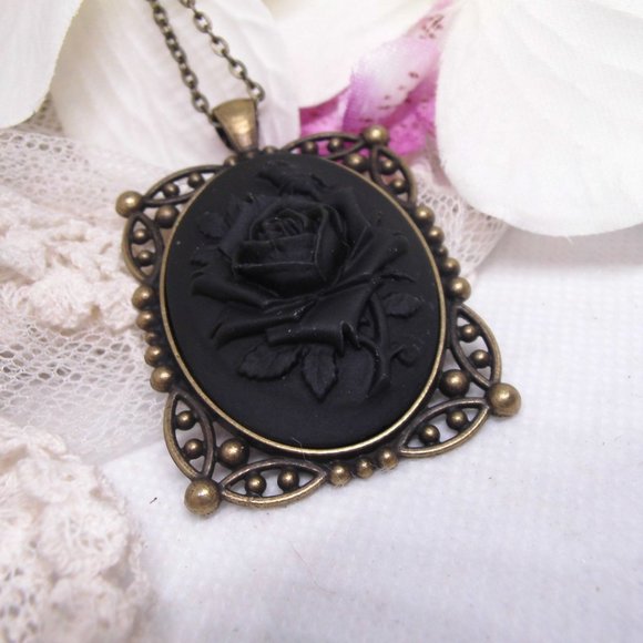 Victorian Black Rose Cameo Bronze Necklace Antique - Picture 8 of 8